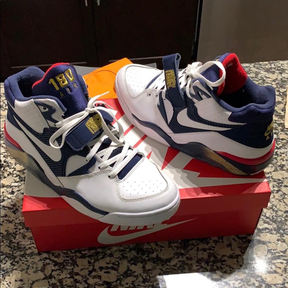 Charles Barkley Olympic 180 - Picture 2 of 6